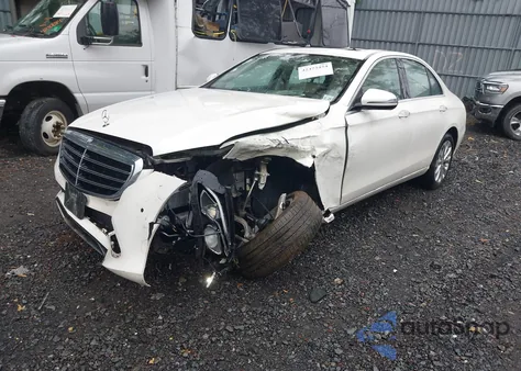 2017 Mercedes-Benz E 300 4Matic из США, поврежденный, VIN WDDZF4KB5HA187761